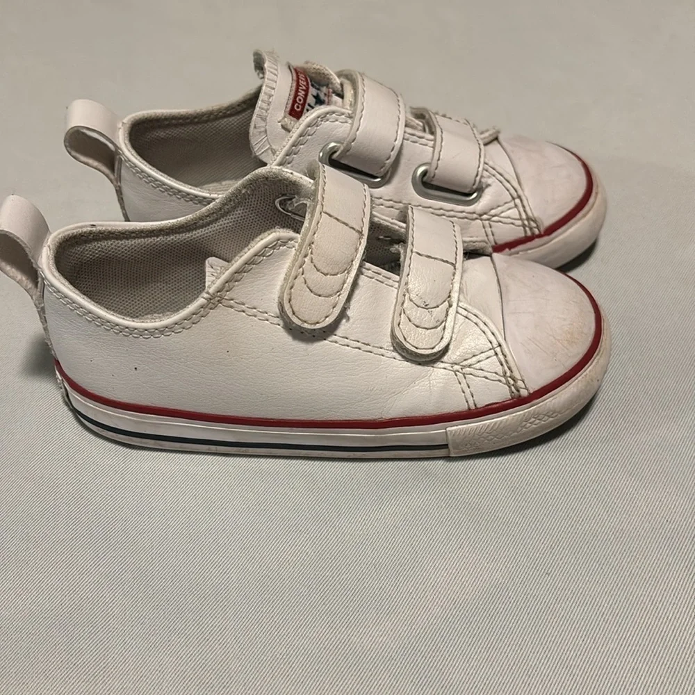 Bundle of 3️⃣ Kids Shoes Size 8